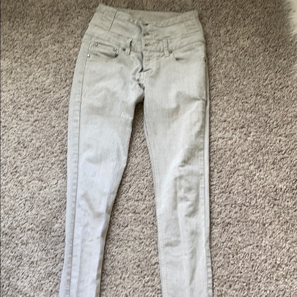 Light grey skinny jeans